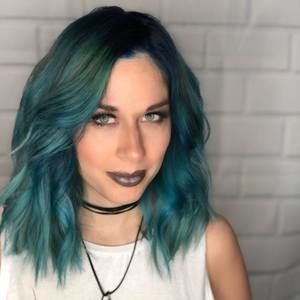 Meet your Posher, Victoria